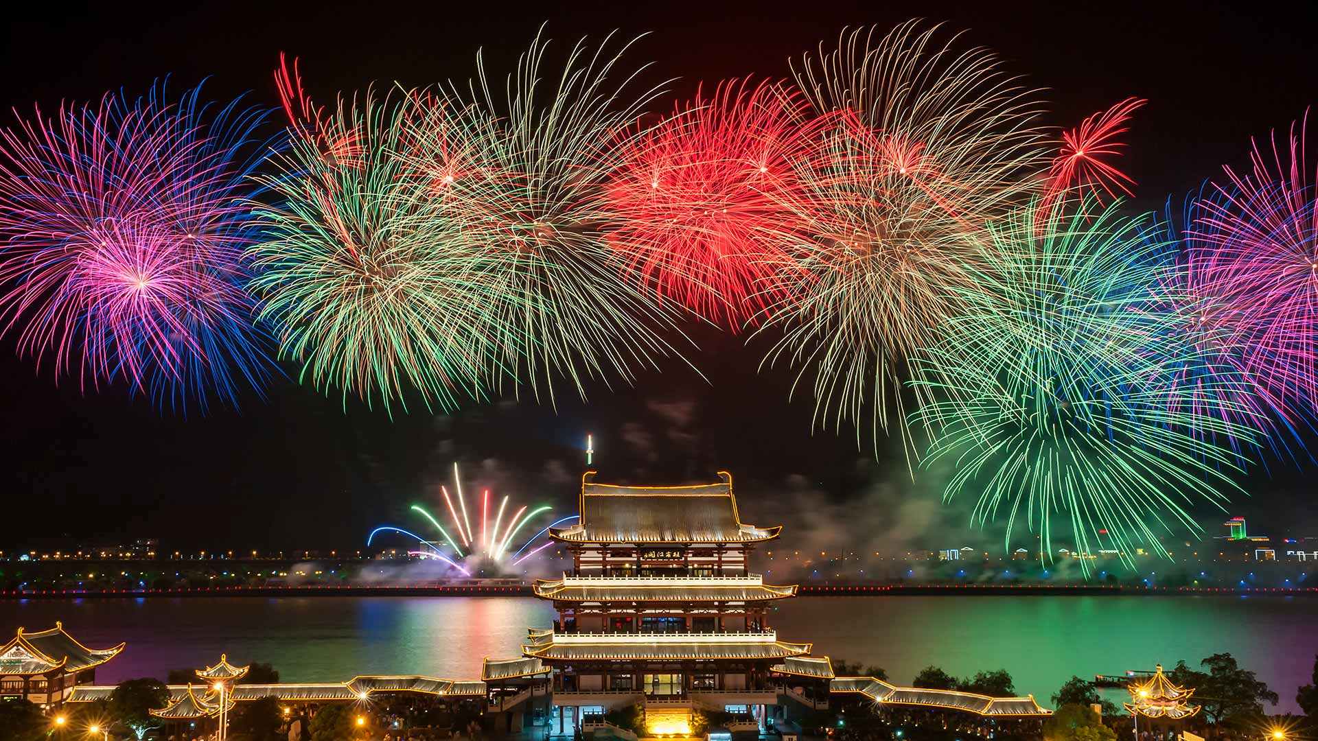 转运、经销与境外仓储：复杂物流路径下的出口许可申报策略
